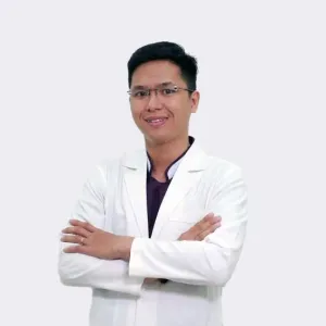Bác sĩ Trần Quang Huynh
